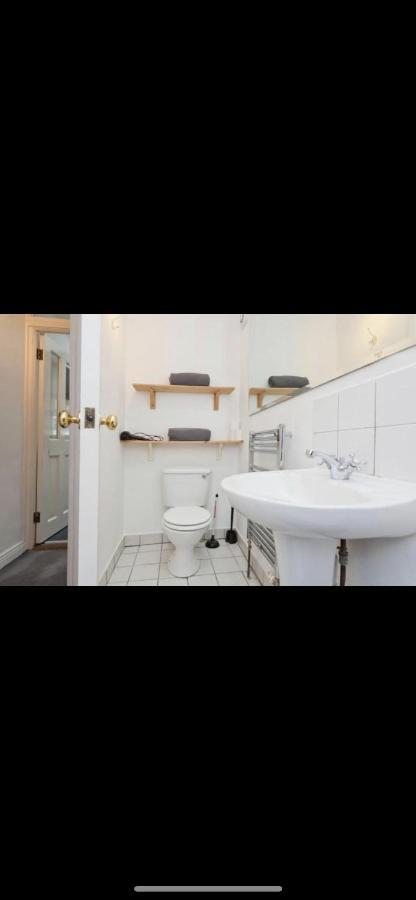 Charming Central House Apartment Дъблин Екстериор снимка
