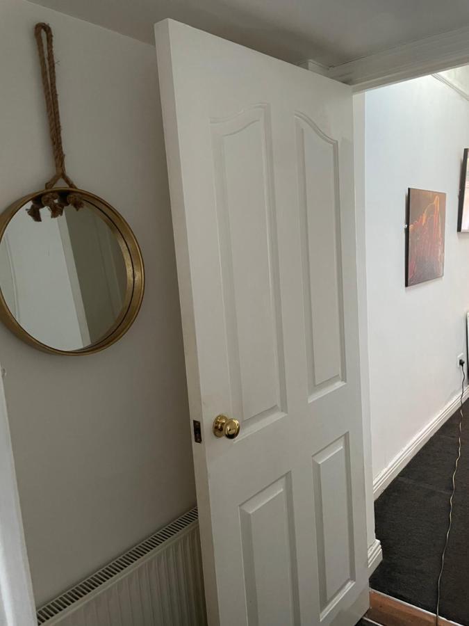 Charming Central House Apartment Дъблин Екстериор снимка
